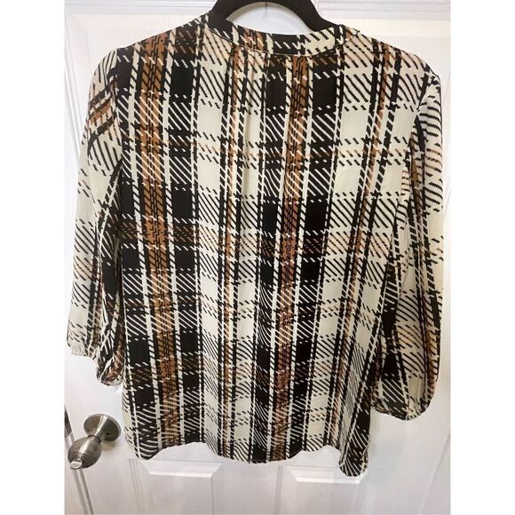 Maurice’s women’s bundle lot medium blouse - Picture 3 of 13